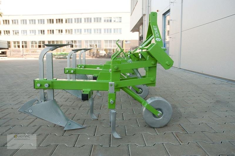 BOMET Kartoffelhäufler Jäthacke-Häufler Bomet P475 inkl. Striegel - Картофельная техника: фото 4 BOMET Kartoffelhäufler Jäthacke-Häufler Bomet P475 inkl. Striegel - Картофельная техника: фото 4