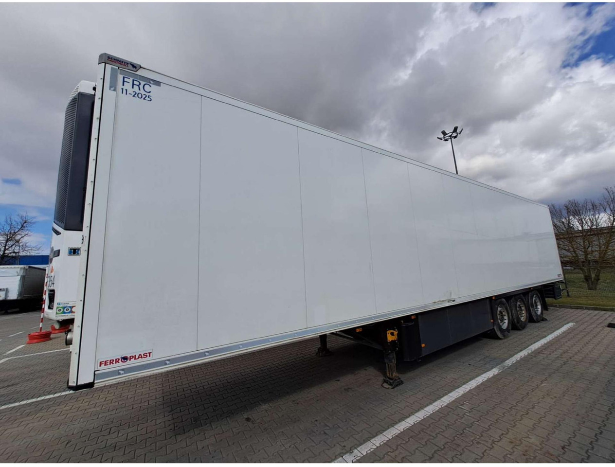 2019/2020 Schmitz Cargobull SKO FP 60 ThermoKing SLXi 300 - Полуприцеп-рефрижератор: фото 4 2019/2020 Schmitz Cargobull SKO FP 60 ThermoKing SLXi 300 - Полуприцеп-рефрижератор: фото 4
