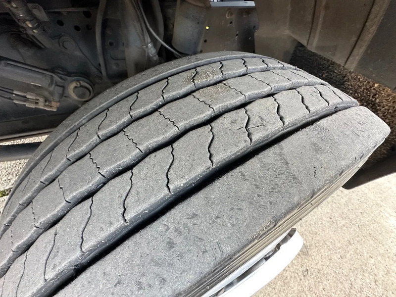 Mercedes-Benz Atego 1018 / NL TRUCK / AIRCO / BOX+LIFT+SIDE DOOR / AUTOMATIC - Грузовик с закрытым кузовом: фото 5 Mercedes-Benz Atego 1018 / NL TRUCK / AIRCO / BOX+LIFT+SIDE DOOR / AUTOMATIC - Грузовик с закрытым кузовом: фото 5