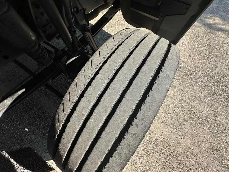 Грузовик с закрытым кузовом Mercedes-Benz Atego 1218 / NL TRUCK / EURO 6 / BOX + LIFT / 12T: фото 16