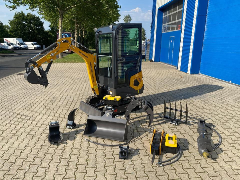 Minibagger BK1250KJSR inkl. großem Zubehörpaket *INKL.19% MWST*BERGER KRAUS*KUBOTA* VERSTELLFAHRWERK*SOFORT!* - Мини-экскаватор: фото 1 Minibagger BK1250KJSR inkl. großem Zubehörpaket *INKL.19% MWST*BERGER KRAUS*KUBOTA* VERSTELLFAHRWERK*SOFORT!* - Мини-экскаватор: фото 1