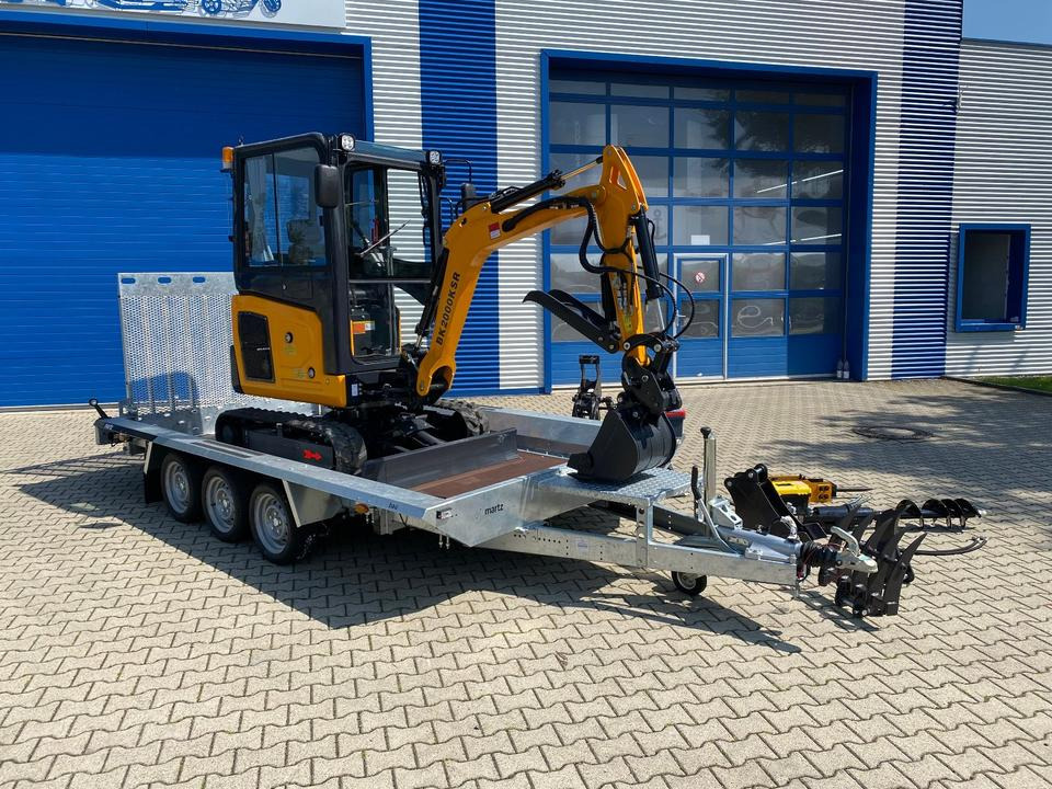 Minibagger BK2000KSR + Tieflader + Zubehör *INKL.19% MWST*BERGER KRAUS*YANMAR*SCHWENKARM* VERSTELLFAHRWERK* - Мини-экскаватор, Прицеп: фото 4 Minibagger BK2000KSR + Tieflader + Zubehör *INKL.19% MWST*BERGER KRAUS*YANMAR*SCHWENKARM* VERSTELLFAHRWERK* - Мини-экскаватор, Прицеп: фото 4