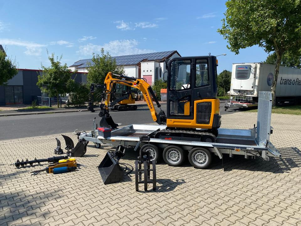 Minibagger BK2000KSR + Tieflader + Zubehör *INKL.19% MWST*BERGER KRAUS*YANMAR*SCHWENKARM* VERSTELLFAHRWERK* - Мини-экскаватор, Прицеп: фото 3 Minibagger BK2000KSR + Tieflader + Zubehör *INKL.19% MWST*BERGER KRAUS*YANMAR*SCHWENKARM* VERSTELLFAHRWERK* - Мини-экскаватор, Прицеп: фото 3