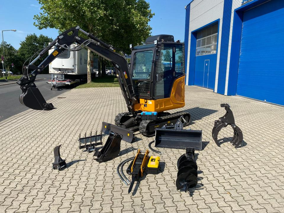 Minibagger BK2800ASR inkl. Zubehörpaket *INKL.19% MWST*BERGER KRAUS*KUBOTA*SCHWENKARM* VERSTELLFAHRWERK*KLIMA* - Мини-экскаватор: фото 1 Minibagger BK2800ASR inkl. Zubehörpaket *INKL.19% MWST*BERGER KRAUS*KUBOTA*SCHWENKARM* VERSTELLFAHRWERK*KLIMA* - Мини-экскаватор: фото 1