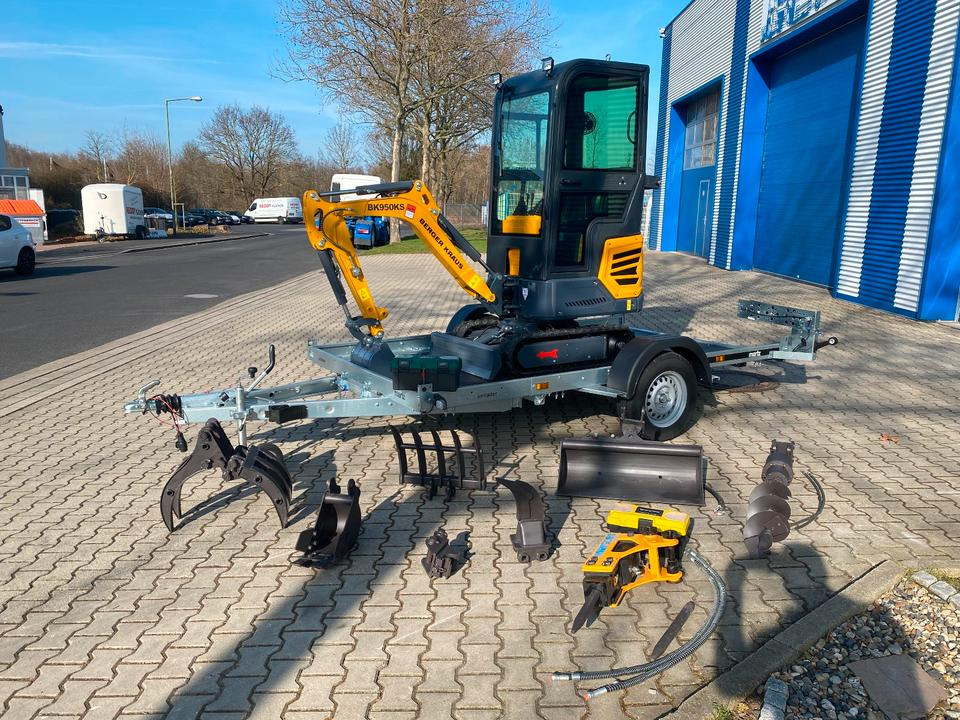 Minibagger BK950KS + Anhänger + Zubehör *INKL.19% MWST*BERGER KRAUS*KABINE*SOFORT!* - Мини-экскаватор, Прицеп: фото 1 Minibagger BK950KS + Anhänger + Zubehör *INKL.19% MWST*BERGER KRAUS*KABINE*SOFORT!* - Мини-экскаватор, Прицеп: фото 1