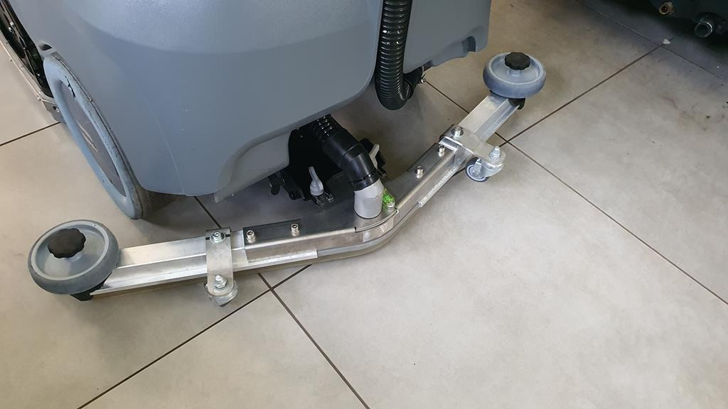 Поломоечная машина KÄRCHER B 90 R Classic Bp Pack: фото 13 Поломоечная машина KÄRCHER B 90 R Classic Bp Pack: фото 13