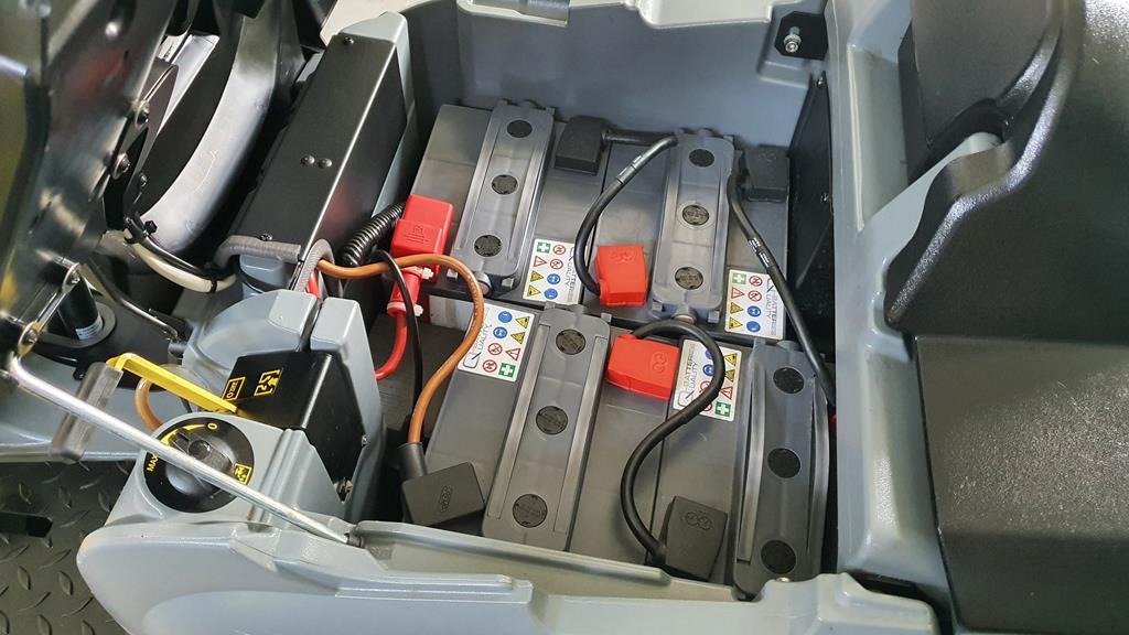 Поломоечная машина KÄRCHER B 90 R Classic Bp Pack: фото 16 Поломоечная машина KÄRCHER B 90 R Classic Bp Pack: фото 16