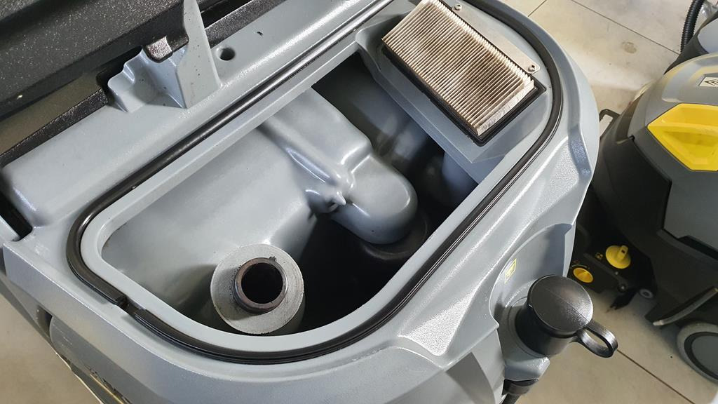 Поломоечная машина KÄRCHER B 90 R Classic Bp Pack: фото 14 Поломоечная машина KÄRCHER B 90 R Classic Bp Pack: фото 14