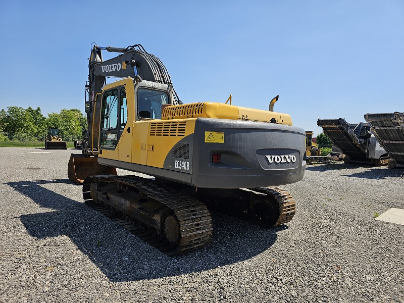 VOLVO EC240BNLC - Гусеничный экскаватор: фото 3 VOLVO EC240BNLC - Гусеничный экскаватор: фото 3