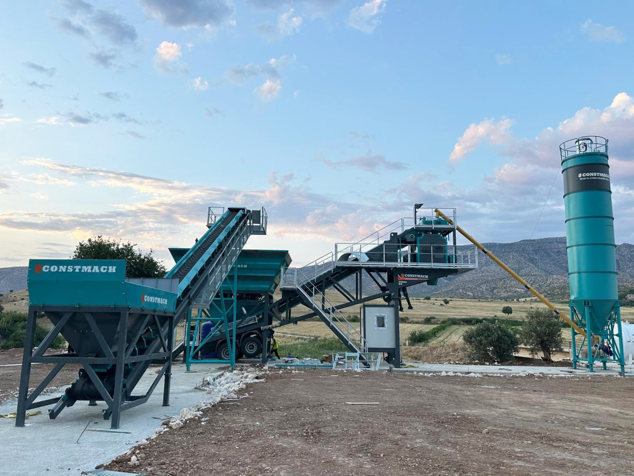 Constmach Mobile Betonmischanlage mit 60 m³/h - Бетонный завод: фото 2 Constmach Mobile Betonmischanlage mit 60 m³/h - Бетонный завод: фото 2