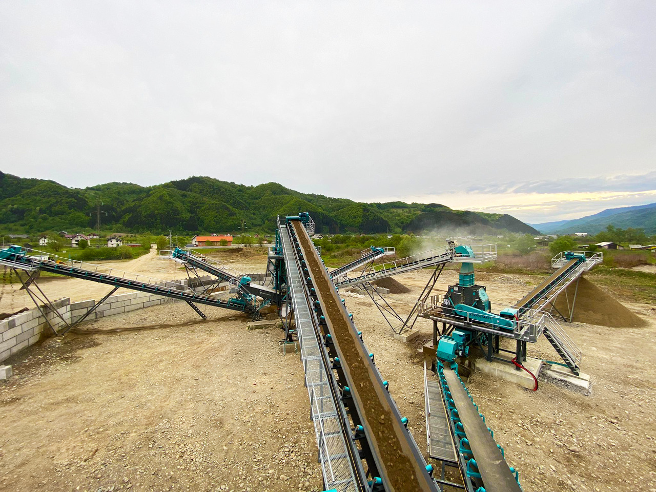 Constmach Stationäre Wasch- und Siebanlagen (Sand-, Kies-, Schotter Wäsche und -siebung) - Грохот: фото 2 Constmach Stationäre Wasch- und Siebanlagen (Sand-, Kies-, Schotter Wäsche und -siebung) - Грохот: фото 2