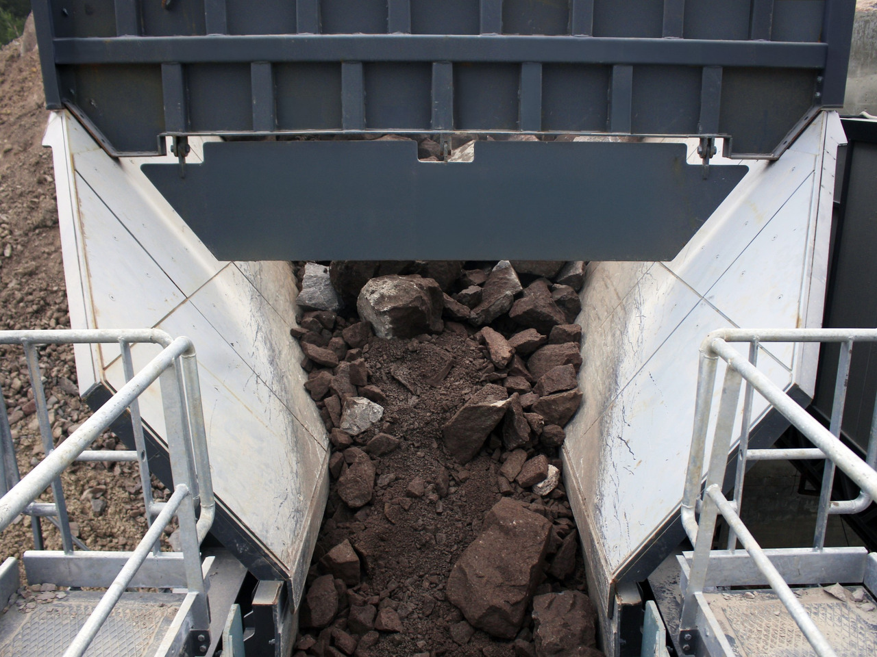 Constmach Vibrationsförderer mit Kapazitäten von 80 bis 500 Tonnen - Горнодобывающая техника: фото 1 Constmach Vibrationsförderer mit Kapazitäten von 80 bis 500 Tonnen - Горнодобывающая техника: фото 1