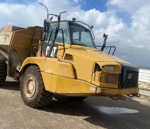 CAT 730C - Сочленённый самосвал: фото 2 CAT 730C - Сочленённый самосвал: фото 2