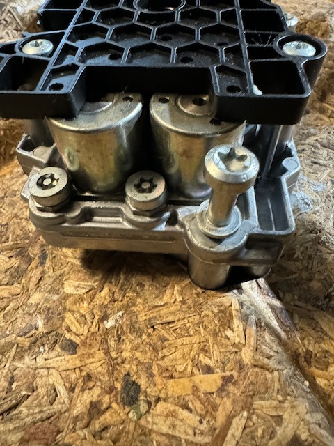 ZF Ventilblock TRAXON Getriebe 0501330550 - Коробка передач и запчасти для Грузовиков: фото 3 ZF Ventilblock TRAXON Getriebe 0501330550 - Коробка передач и запчасти для Грузовиков: фото 3