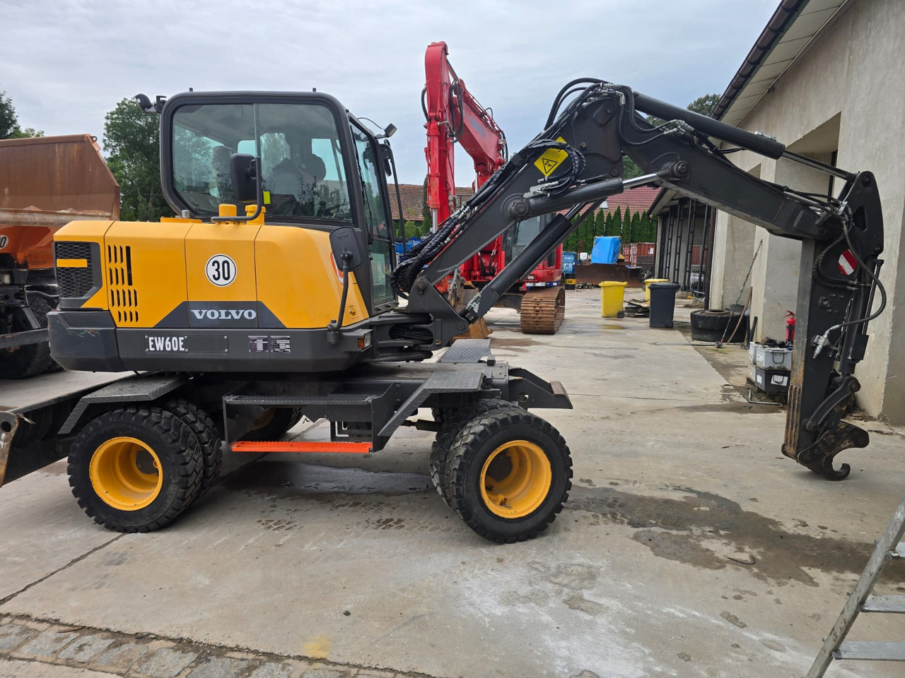 VOLVO EW 60E - Колёсный экскаватор: фото 2 VOLVO EW 60E - Колёсный экскаватор: фото 2