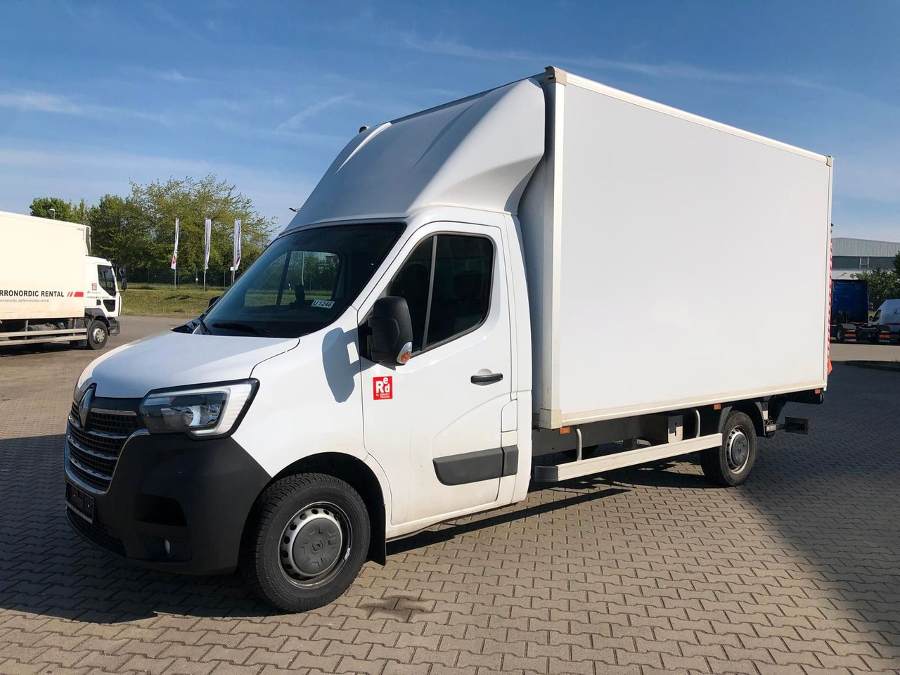 Renault MASTER RED 3.5T*LBW*Klima*4.2m*AUCH MIETE - Фургон с закрытым кузовом: фото 2 Renault MASTER RED 3.5T*LBW*Klima*4.2m*AUCH MIETE - Фургон с закрытым кузовом: фото 2