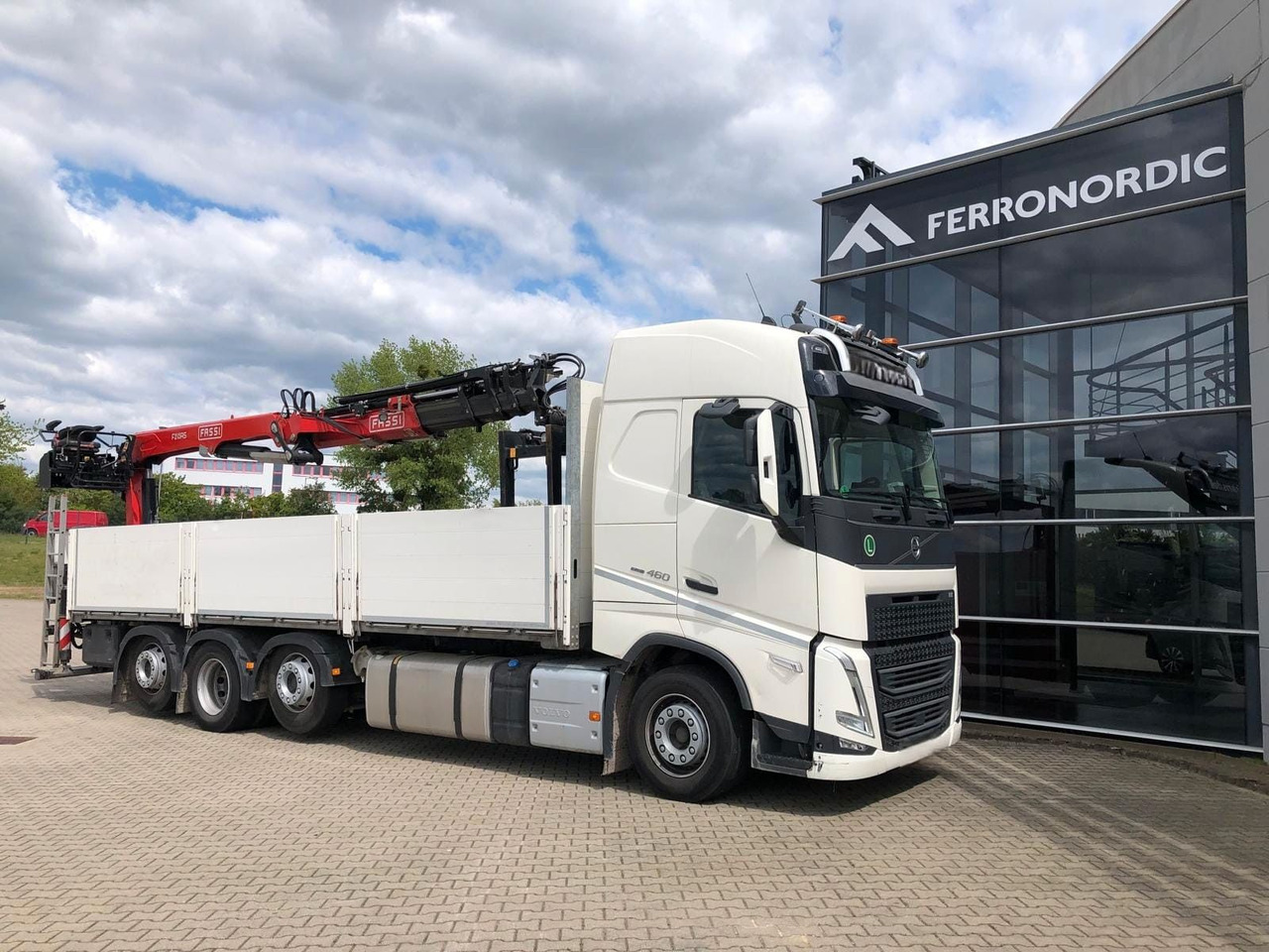 Volvo FH460 8x2 TRIDEM VLA&NLA gelenkt*FASSI F215AS.24 - Автоманипулятор: фото 2 Volvo FH460 8x2 TRIDEM VLA&NLA gelenkt*FASSI F215AS.24 - Автоманипулятор: фото 2