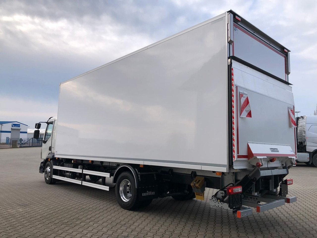 Volvo FL16.280 VollLuft*LBW *Carrier Supra850*a.Miete - Рефрижератор: фото 5 Volvo FL16.280 VollLuft*LBW *Carrier Supra850*a.Miete - Рефрижератор: фото 5