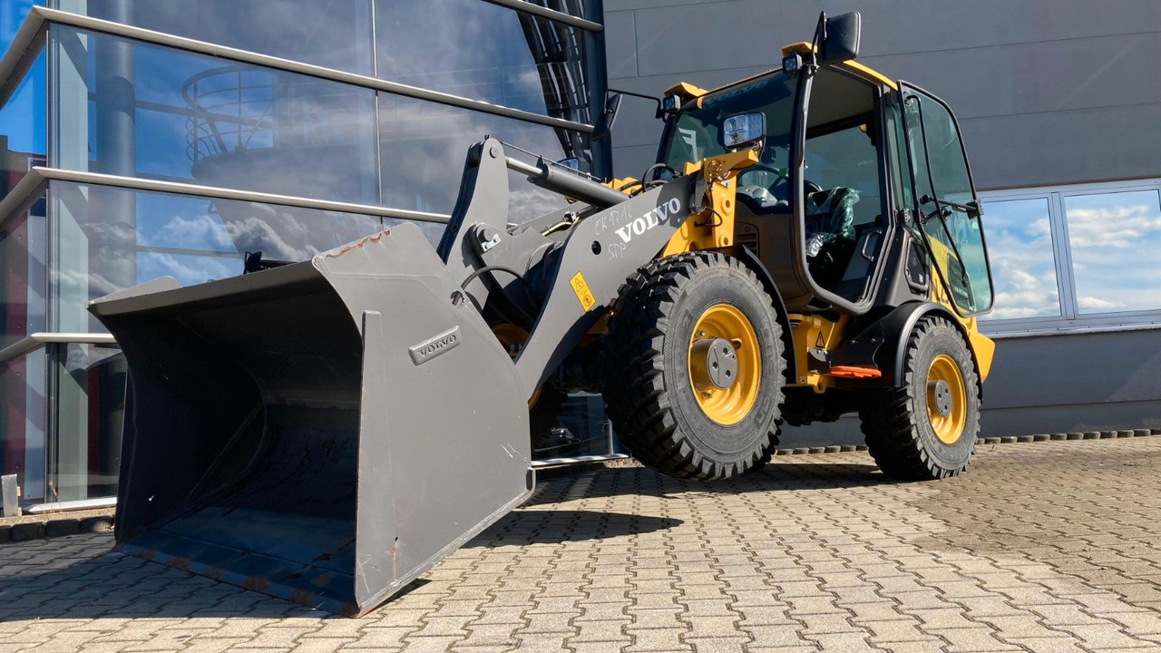 Volvo JL25H Electric *Auch Miete Volvo L25 Electric *Auch Miete*Neuzustand+22+14 kW - Колёсный погрузчик: фото 5 Volvo JL25H Electric *Auch Miete Volvo L25 Electric *Auch Miete*Neuzustand+22+14 kW - Колёсный погрузчик: фото 5