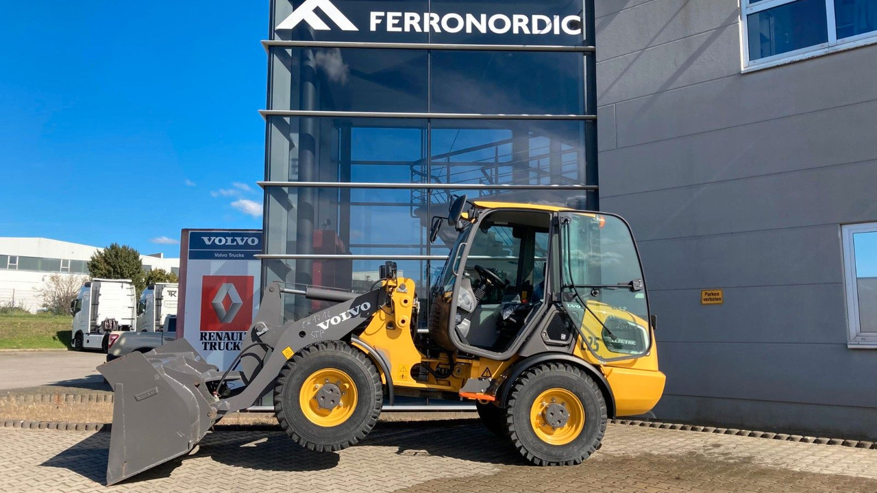 Volvo JL25H Electric *Auch Miete Volvo L25 Electric *Auch Miete*Neuzustand+22+14 kW - Колёсный погрузчик: фото 4 Volvo JL25H Electric *Auch Miete Volvo L25 Electric *Auch Miete*Neuzustand+22+14 kW - Колёсный погрузчик: фото 4