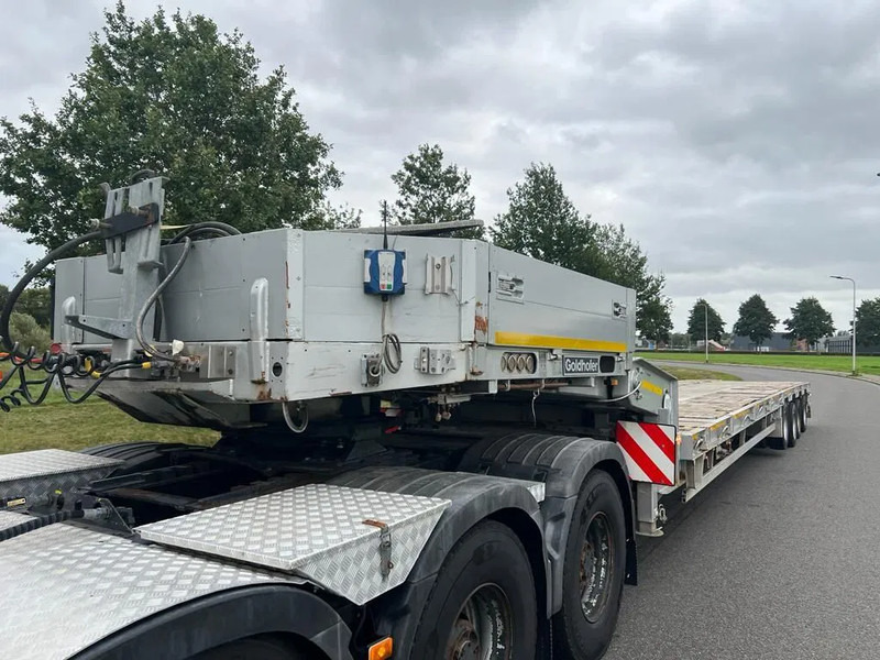 Goldhofer STZ L4-33/80 - Низкорамный полуприцеп: фото 2 Goldhofer STZ L4-33/80 - Низкорамный полуприцеп: фото 2