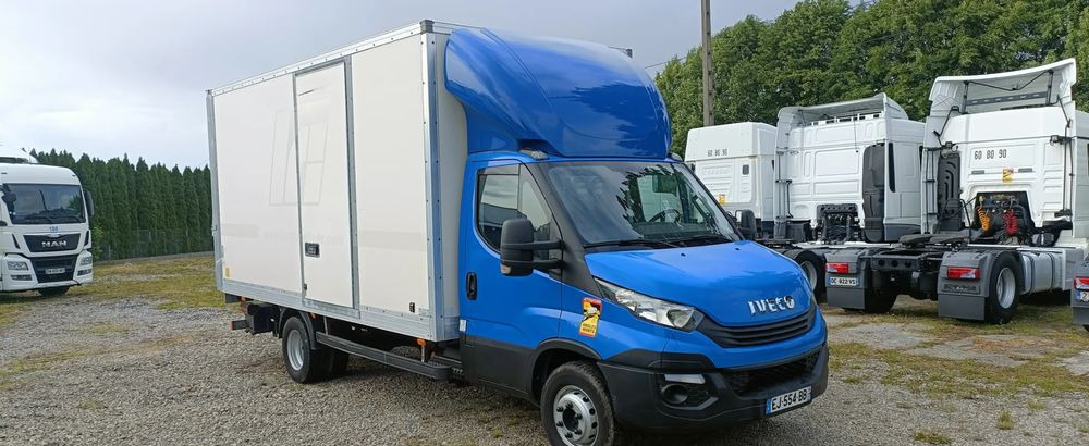 Iveco Daily 70C18 - Грузовик с закрытым кузовом: фото 1 Iveco Daily 70C18 - Грузовик с закрытым кузовом: фото 1
