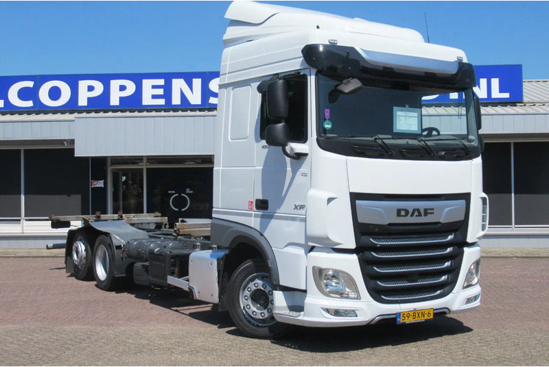 DAF XF 450 FAR BDF Systeem - Грузовик-контейнеровоз/ Сменный кузов: фото 2 DAF XF 450 FAR BDF Systeem - Грузовик-контейнеровоз/ Сменный кузов: фото 2