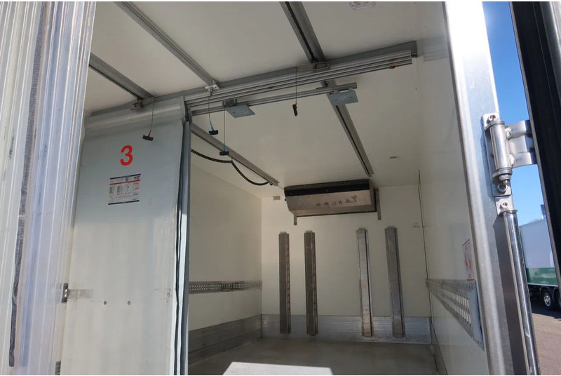 FUSO Canter Thermoking T 600R Koel/Vries + Laadklep - Рефрижератор: фото 3 FUSO Canter Thermoking T 600R Koel/Vries + Laadklep - Рефрижератор: фото 3