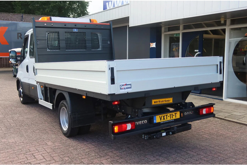 Iveco Daily 35C16 HI Matic Dubbele cabine open 7 persoons uitvoering. Dubbel lucht achter as. 3.0 L motor - Фургон, Грузопассажирский фургон: фото 3 Iveco Daily 35C16 HI Matic Dubbele cabine open 7 persoons uitvoering. Dubbel lucht achter as. 3.0 L motor - Фургон, Грузопассажирский фургон: фото 3