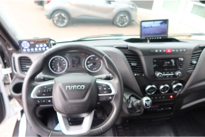 Фургон, Грузопассажирский фургон Iveco Daily 70 C 16 Recovery-truck, Bergingswagen, Apschlep. 7 Persoons. ALS NIEUW: фото 16 Фургон, Грузопассажирский фургон Iveco Daily 70 C 16 Recovery-truck, Bergingswagen, Apschlep. 7 Persoons. ALS NIEUW: фото 16