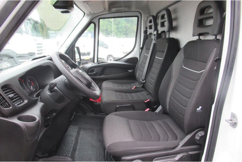 Iveco Daily 35C16 Bak+Klep Palfinger - Фургон с закрытым кузовом: фото 4 Iveco Daily 35C16 Bak+Klep Palfinger - Фургон с закрытым кузовом: фото 4