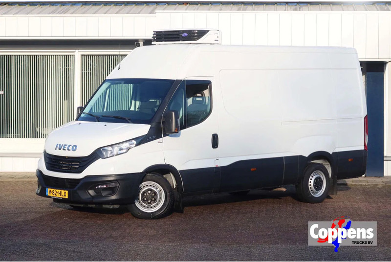 Iveco Daily 35S16 Koel/Vries L2/H2 Carrier Xarios 350 Koel/Vries/Verwarmen + nachtaansluiting 220 volt - Фургон-рефрижератор: фото 1 Iveco Daily 35S16 Koel/Vries L2/H2 Carrier Xarios 350 Koel/Vries/Verwarmen + nachtaansluiting 220 volt - Фургон-рефрижератор: фото 1