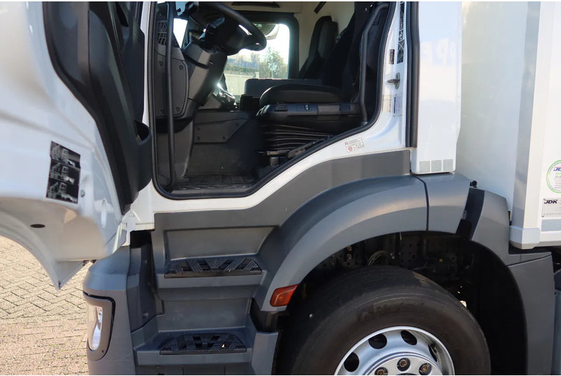 Mercedes-Benz Actros 2127L Bak+ Klep 2000kg Euro6 - Грузовик с закрытым кузовом: фото 5 Mercedes-Benz Actros 2127L Bak+ Klep 2000kg Euro6 - Грузовик с закрытым кузовом: фото 5