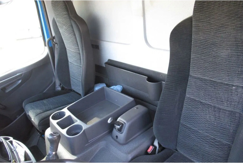 Mercedes-Benz Atego 1318L Euro 6 - Тентованный грузовик: фото 5 Mercedes-Benz Atego 1318L Euro 6 - Тентованный грузовик: фото 5