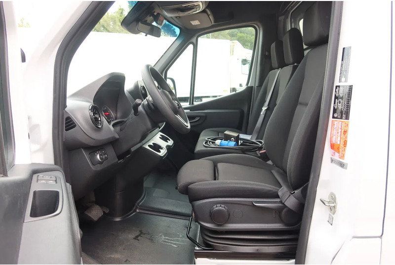 Mercedes-Benz Sprinter 317 Carrier Xarios 350 Koel/Vries/Verwarmen met Nachtaansluiting 220 Volt - Фургон-рефрижератор: фото 5 Mercedes-Benz Sprinter 317 Carrier Xarios 350 Koel/Vries/Verwarmen met Nachtaansluiting 220 Volt - Фургон-рефрижератор: фото 5