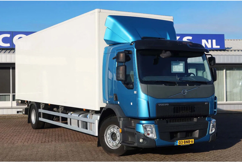 Volvo FE 250 Bakwagen + Dhollandia klep 2500 KG. 49.000 KM!! - Грузовик с закрытым кузовом: фото 2 Volvo FE 250 Bakwagen + Dhollandia klep 2500 KG. 49.000 KM!! - Грузовик с закрытым кузовом: фото 2