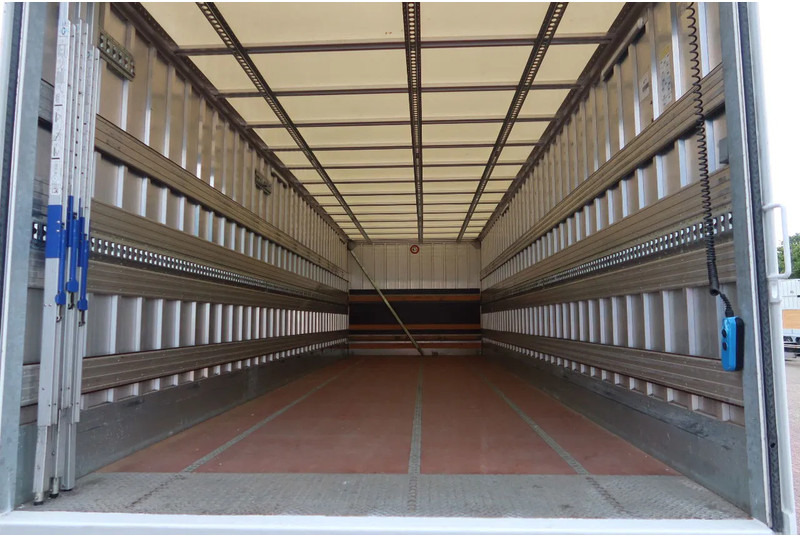 Volvo FL Bak + Dhollandia klep 2000 Kg - Грузовик с закрытым кузовом: фото 3 Volvo FL Bak + Dhollandia klep 2000 Kg - Грузовик с закрытым кузовом: фото 3