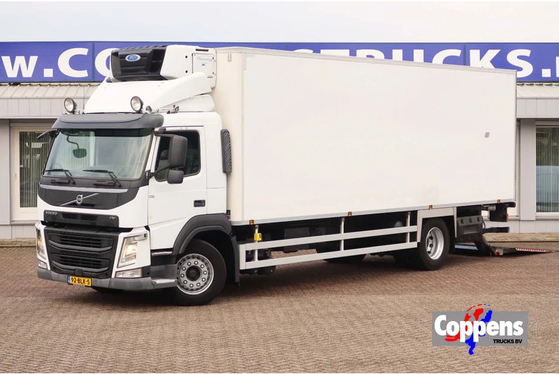 Volvo FM 330 4x2 Koel/Vries Carrier Supra 380 + Klep Dhollandia 2500 kg - Рефрижератор: фото 1 Volvo FM 330 4x2 Koel/Vries Carrier Supra 380 + Klep Dhollandia 2500 kg - Рефрижератор: фото 1