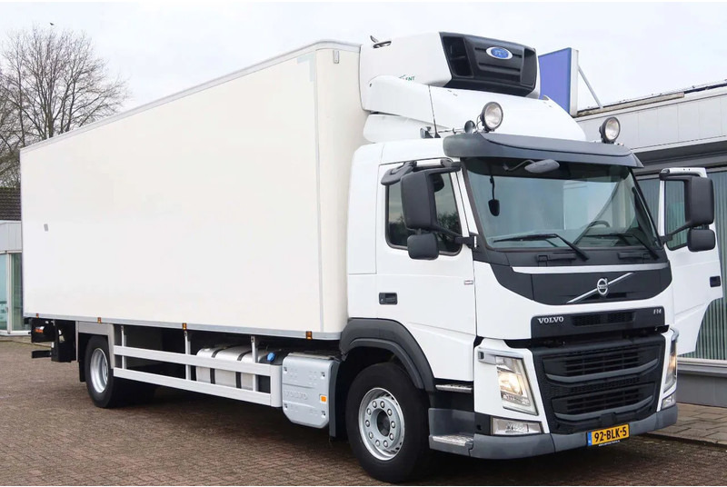Volvo FM 330 4x2 Koel/Vries Carrier Supra 380 + Klep Dhollandia 2500 kg - Рефрижератор: фото 2 Volvo FM 330 4x2 Koel/Vries Carrier Supra 380 + Klep Dhollandia 2500 kg - Рефрижератор: фото 2