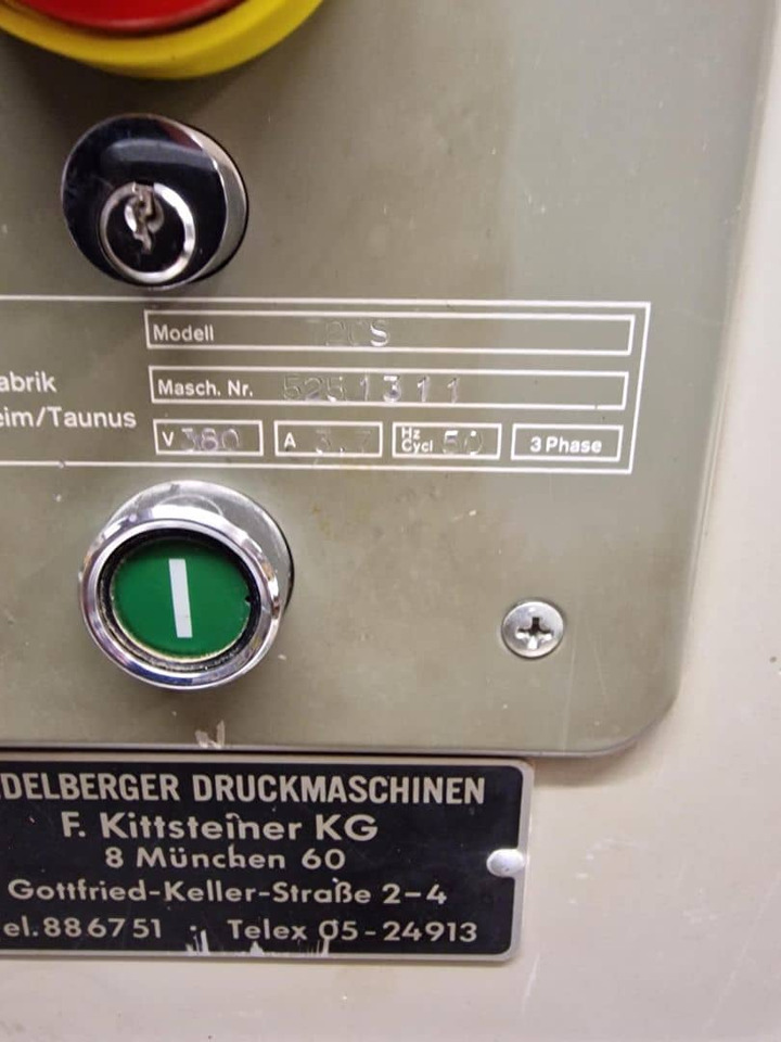 Polar 72 CS - Бумагорезательная машина: фото 3 Polar 72 CS - Бумагорезательная машина: фото 3