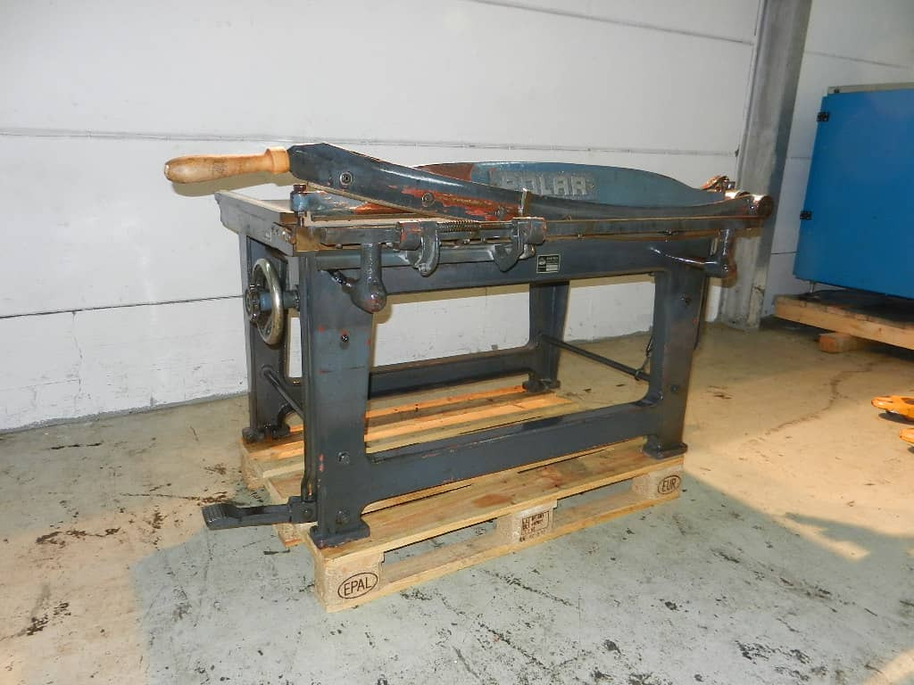 Polar Mohr 110 - Бумагорезательная машина: фото 2 Polar Mohr 110 - Бумагорезательная машина: фото 2