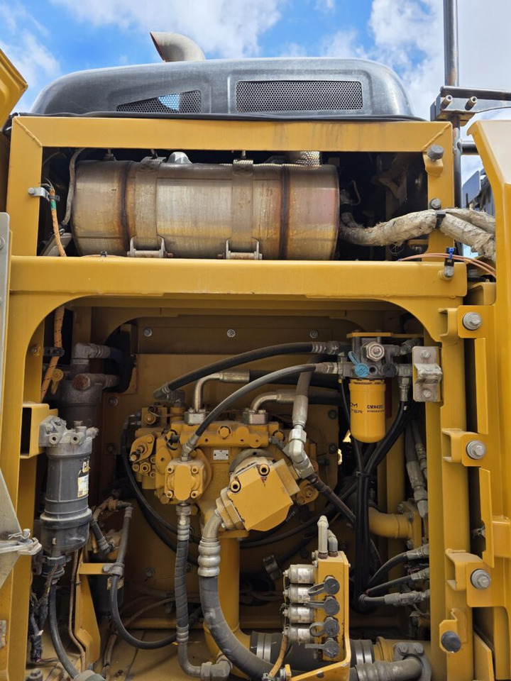CAT 323FL - Гусеничный экскаватор: фото 4 CAT 323FL - Гусеничный экскаватор: фото 4