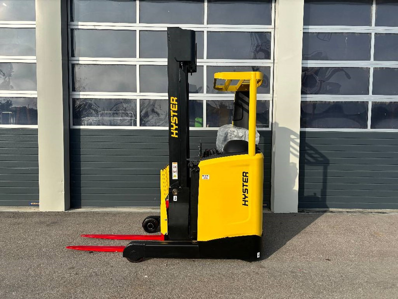 Hyster R 1.2 E Schubmaststapler, 1200kg - Ричтрак: фото 2 Hyster R 1.2 E Schubmaststapler, 1200kg - Ричтрак: фото 2