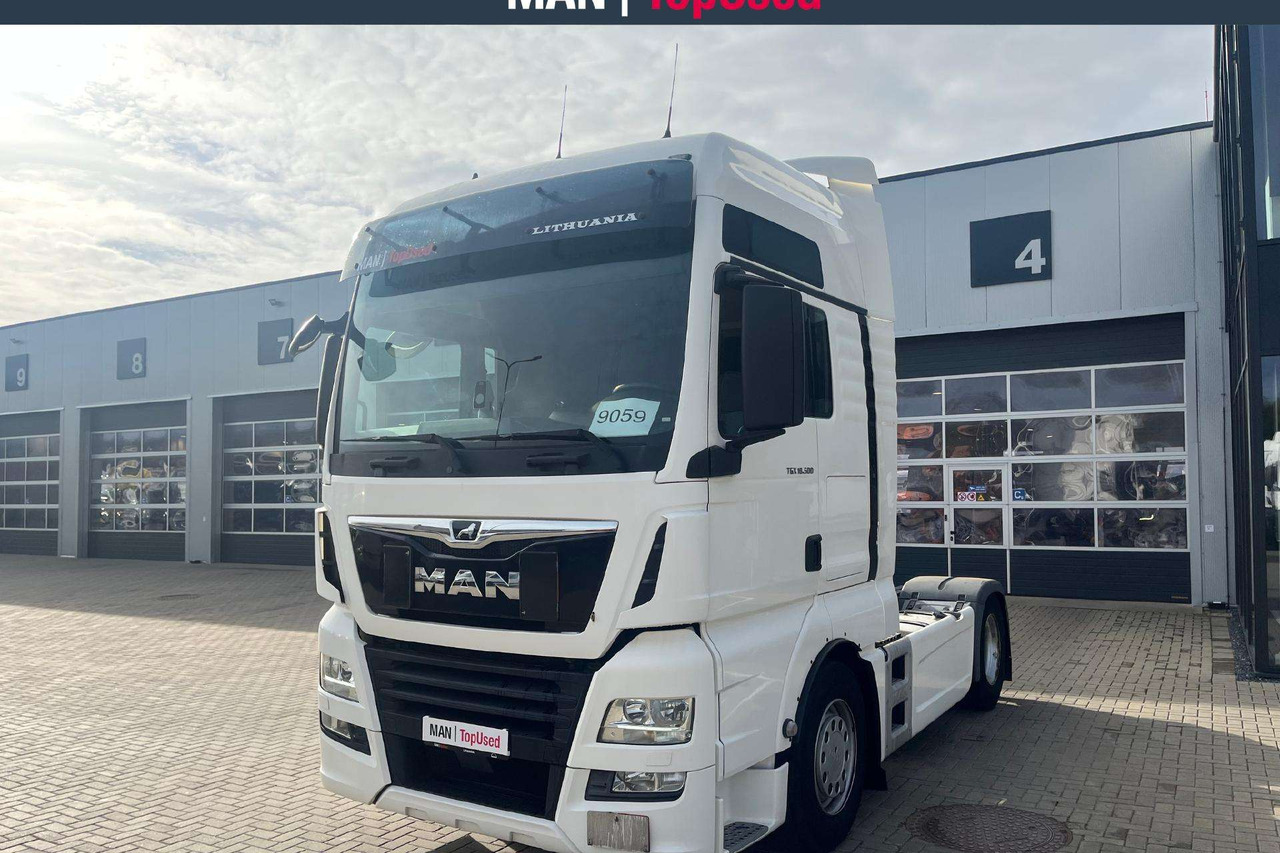 MAN 18.500 4X2 XXL Cab Retarder (9059) - Тягач: фото 1 MAN 18.500 4X2 XXL Cab Retarder (9059) - Тягач: фото 1