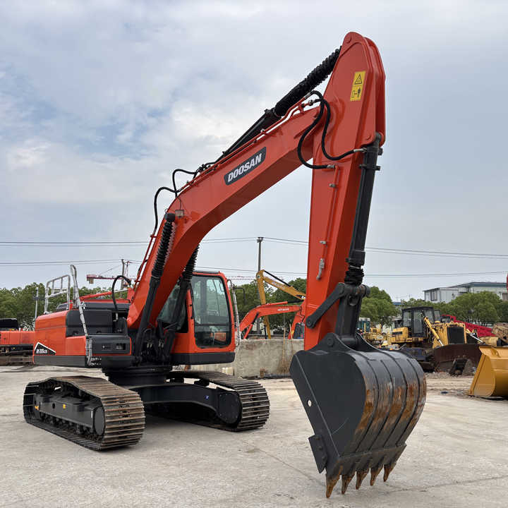 22 Tons Excavator Original Doosan Dx225LCA Crawler Digger Secondhand Used Good Condition Doosan Hydraulic Excavator on Sale - Гусеничный экскаватор: фото 1 22 Tons Excavator Original Doosan Dx225LCA Crawler Digger Secondhand Used Good Condition Doosan Hydraulic Excavator on Sale - Гусеничный экскаватор: фото 1