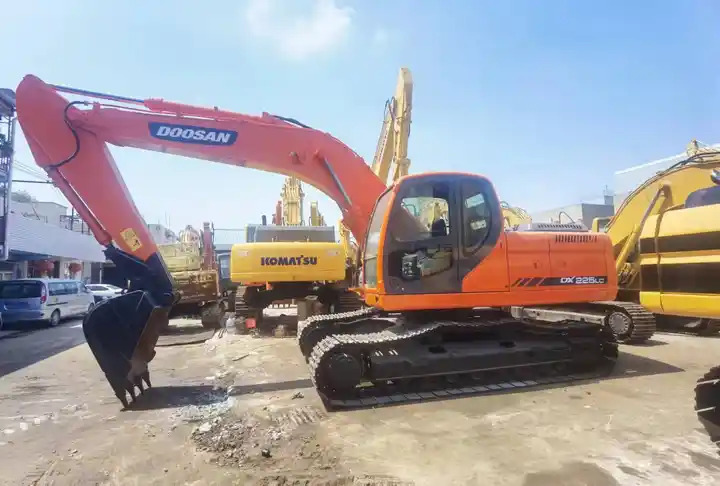 22tons Used Excavator Doosan DX225 In Good Condition Used Original doosan 225 excavator - Гусеничный экскаватор: фото 3 22tons Used Excavator Doosan DX225 In Good Condition Used Original doosan 225 excavator - Гусеничный экскаватор: фото 3