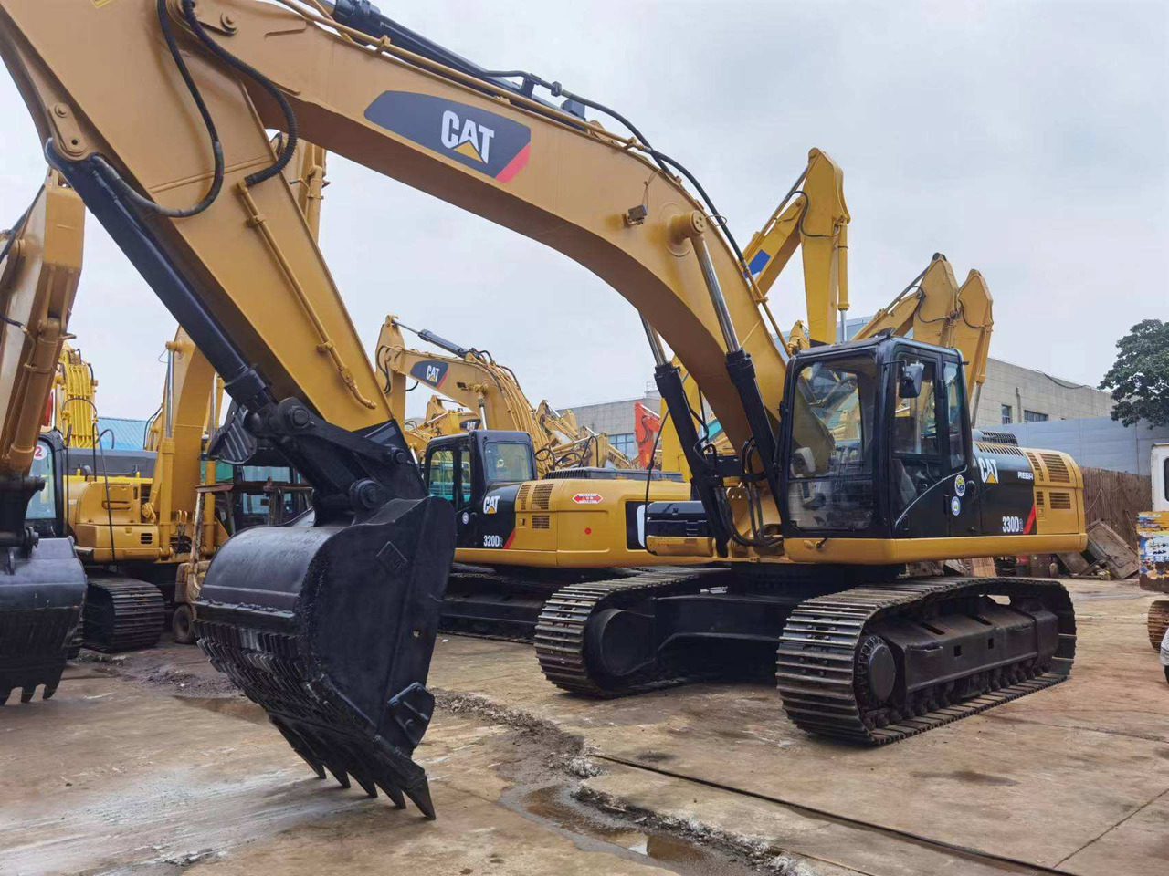 25Tons excavator Used CAT Excavator 325D,325BL - Гусеничный экскаватор: фото 4 25Tons excavator Used CAT Excavator 325D,325BL - Гусеничный экскаватор: фото 4