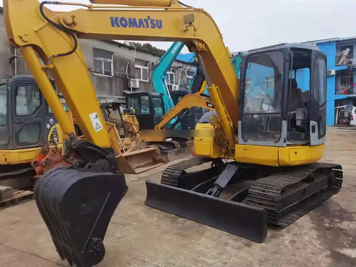 8 ton Second hand Komatsu Hydraulic Crawel excavator PC78US with low price for sale - Гусеничный экскаватор: фото 3 8 ton Second hand Komatsu Hydraulic Crawel excavator PC78US with low price for sale - Гусеничный экскаватор: фото 3