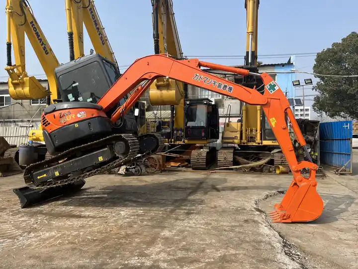 All original mini excavator hitachi used ZX55 ZX60 ZX70 small second hand excavator made in Japan - Гусеничный экскаватор: фото 3 All original mini excavator hitachi used ZX55 ZX60 ZX70 small second hand excavator made in Japan - Гусеничный экскаватор: фото 3