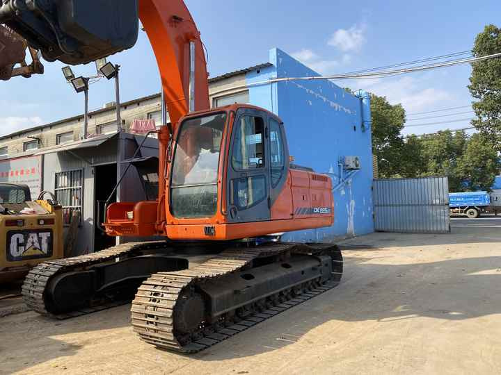 Best Selling DOOSAN excavator machine construction used machinery equipment dx225 DX60 DX70 DH60 DH220 used excavators in stock - Экскаватор: фото 5 Best Selling DOOSAN excavator machine construction used machinery equipment dx225 DX60 DX70 DH60 DH220 used excavators in stock - Экскаватор: фото 5